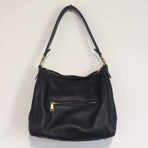 Elegant Black Leather Shoulder Bag